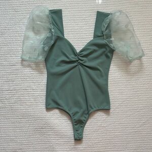 Boohoo Sage Green Puff-Sleeve Bodysuit